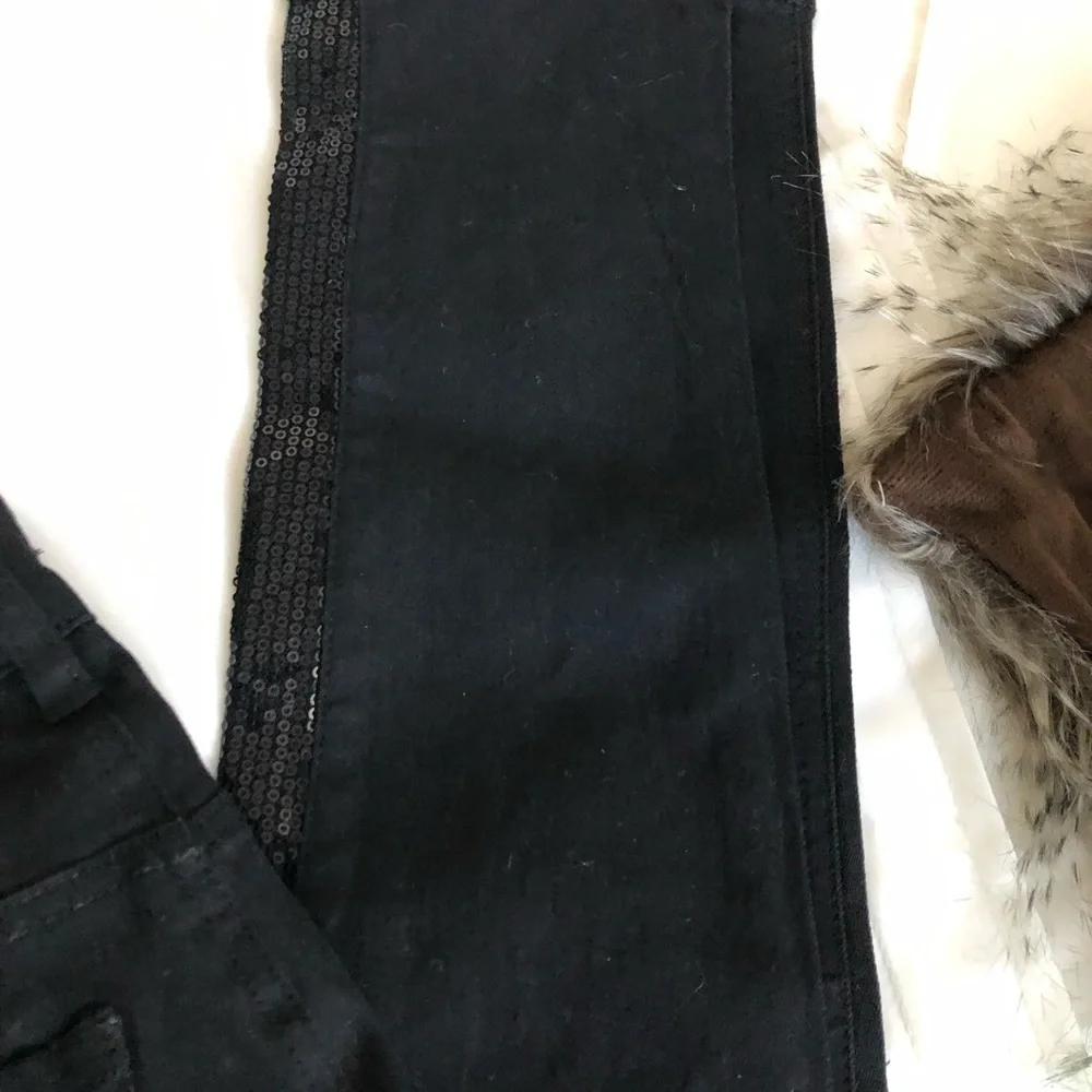 Black Skinny Jeans w/Bling Jogger’s Stripe - Picture 3 of 3